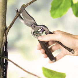 Sécateur avec poignée en cuir