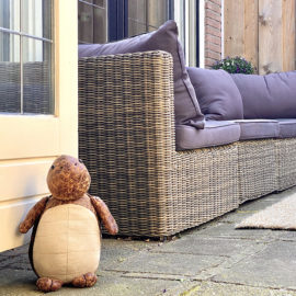 Leather doorstop L