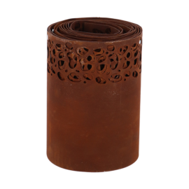 Rasenkante Rost Tupfen aufgerollt